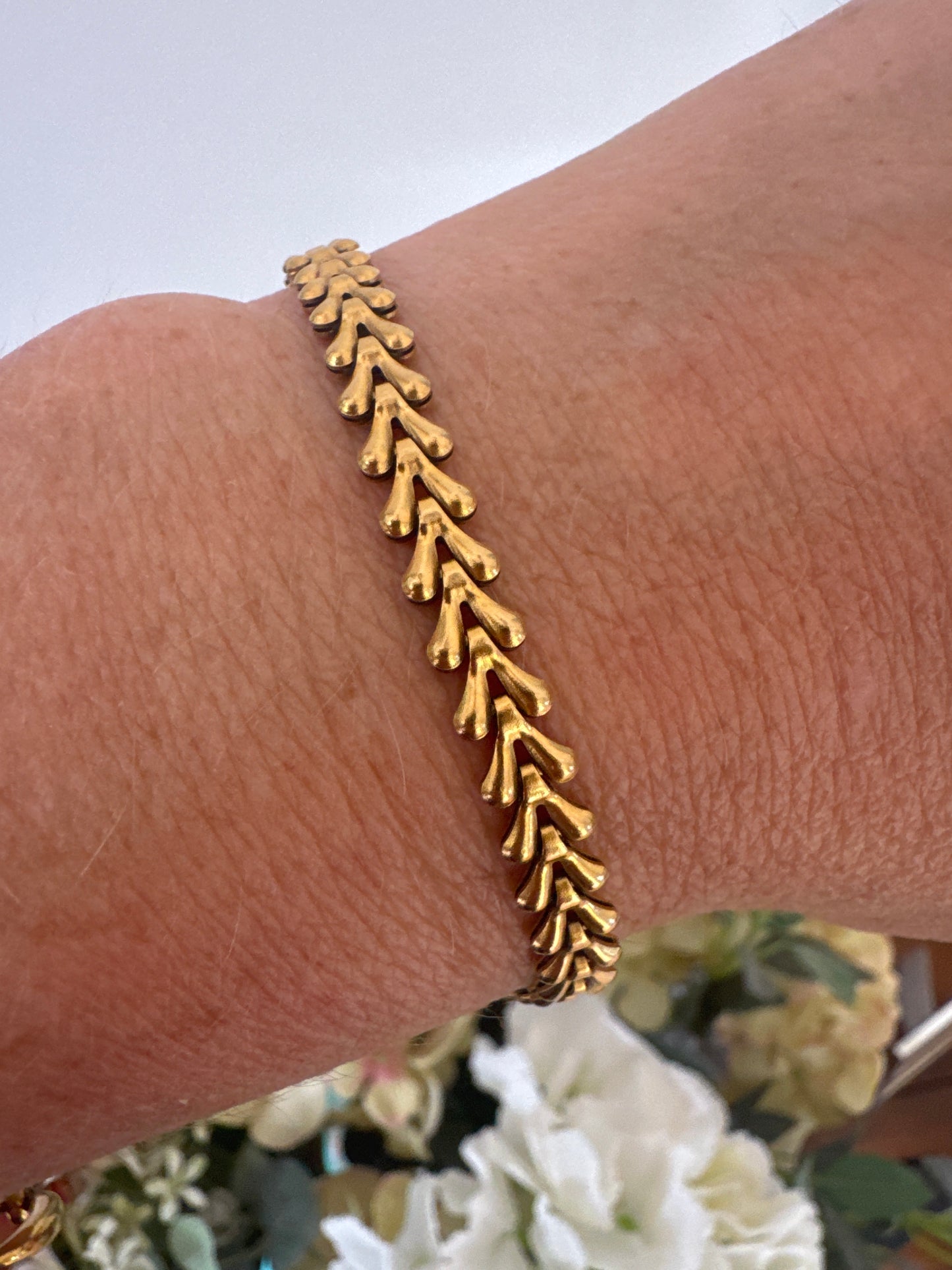 Chevron Bracelet - Gold