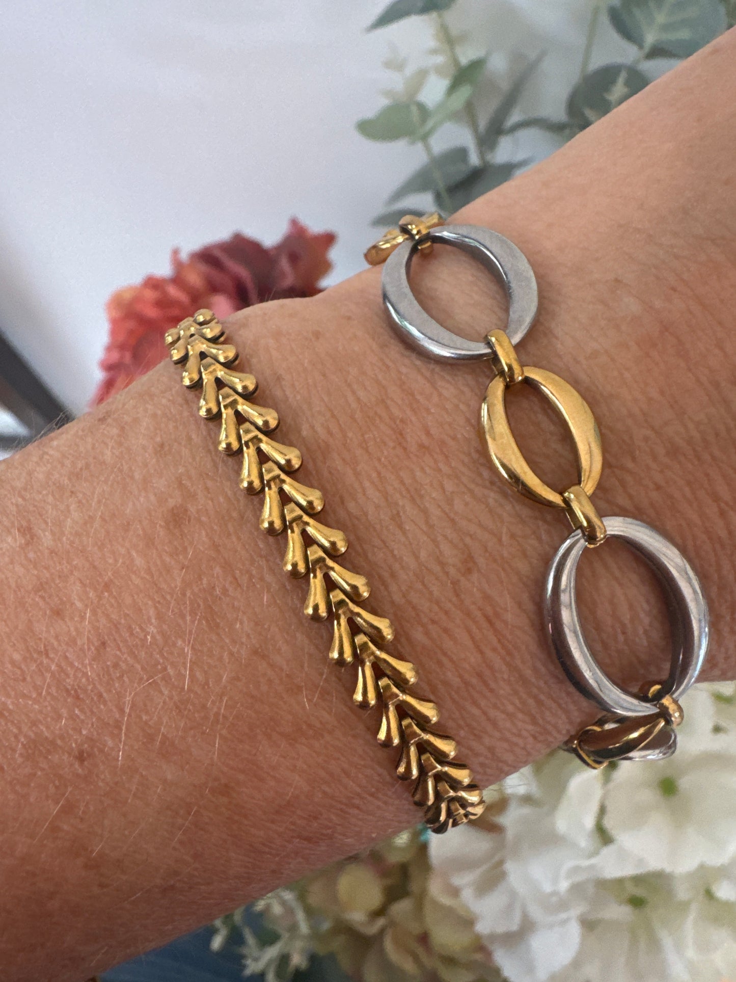 Chevron Bracelet - Gold