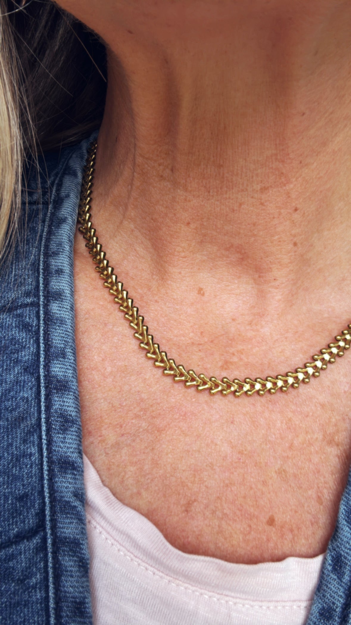 Chevron Necklace - Gold