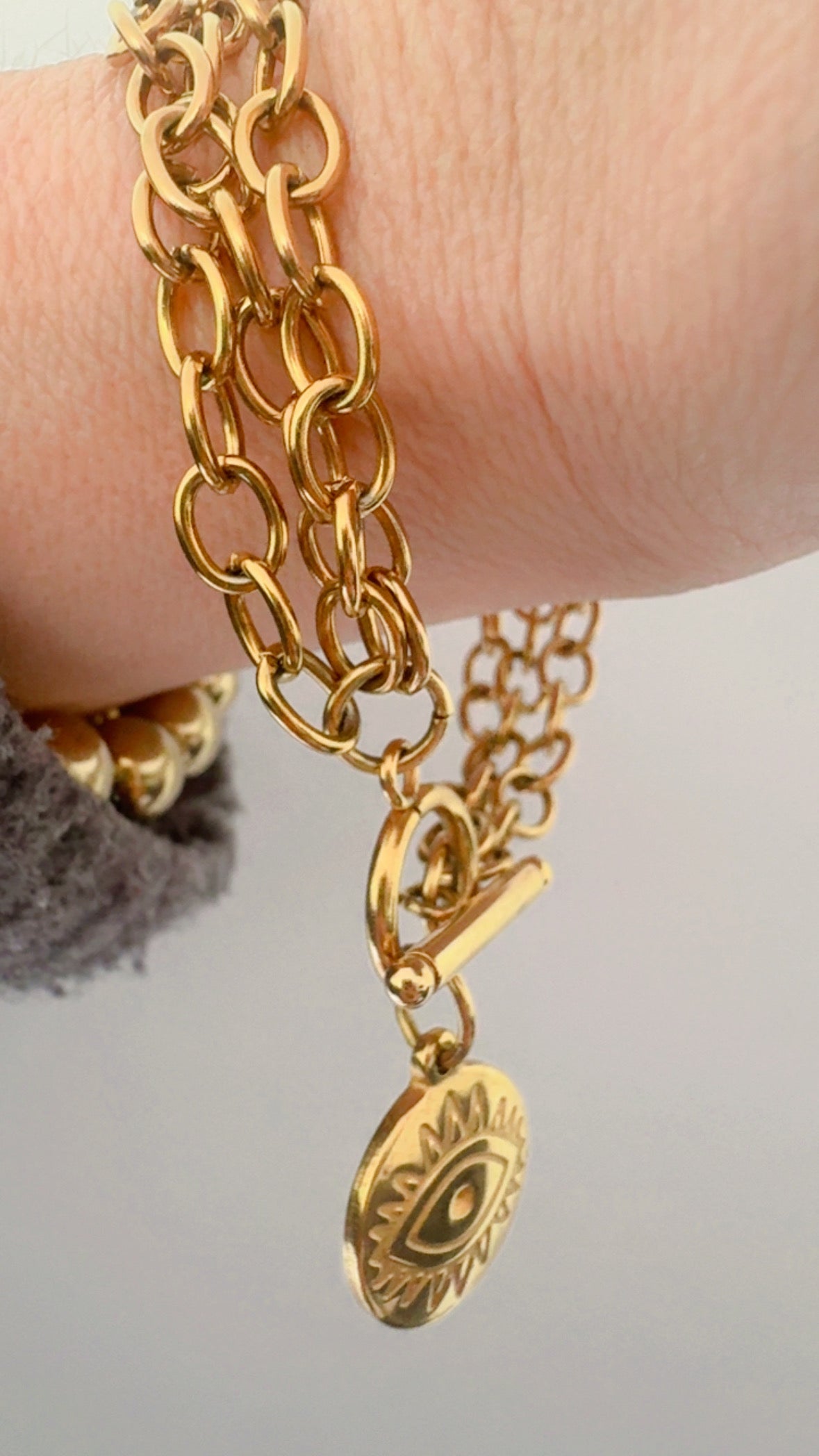 Triple Chain Eye Bracelet - Gold