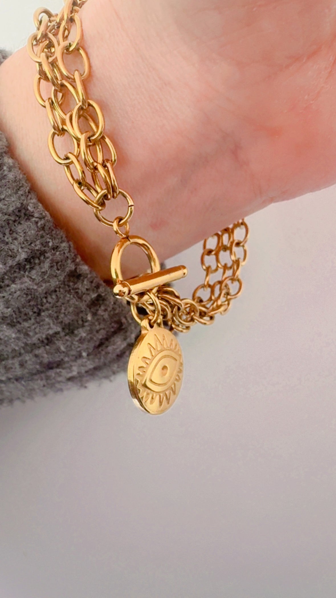 Triple Chain Eye Bracelet - Gold
