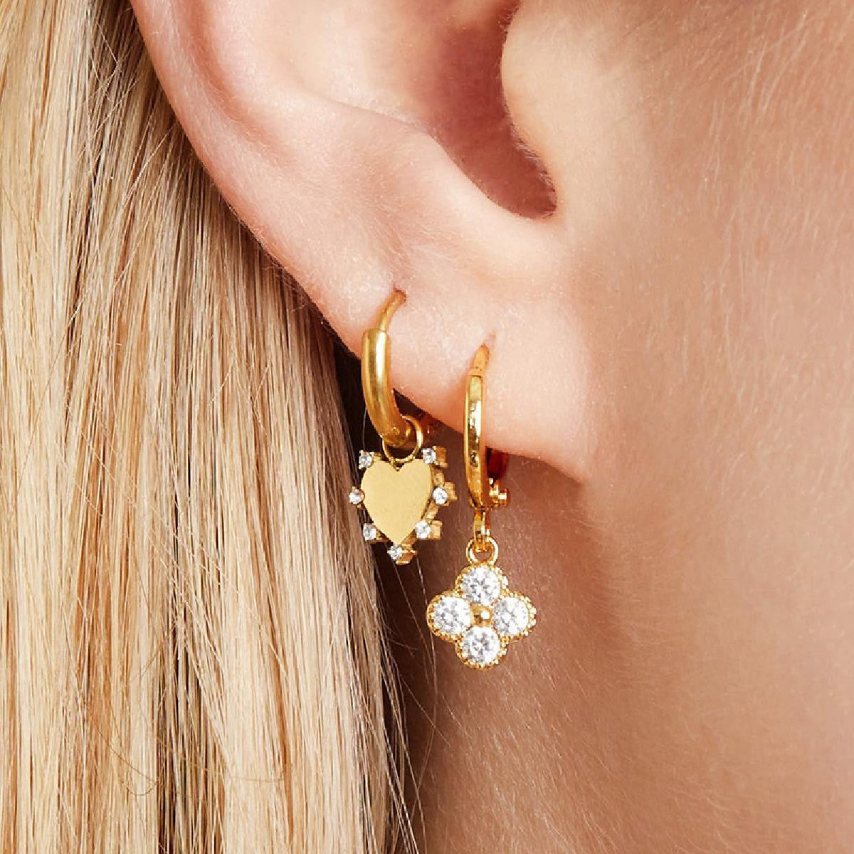 Mini Hoops Earrings - Clover Gold