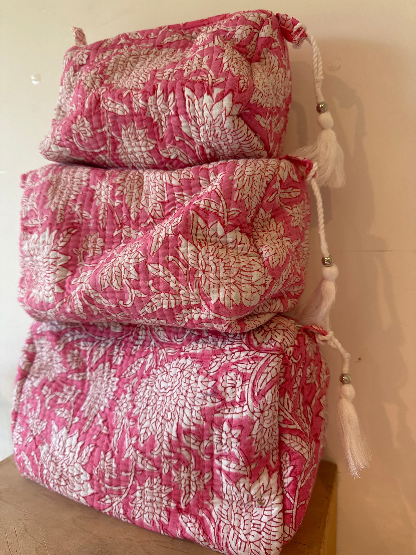 Wash Bag SETS OF 3 - Pink & White