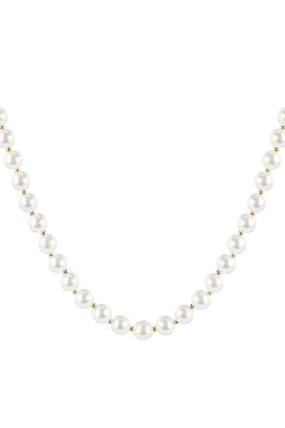 Simple Pearl Necklace
