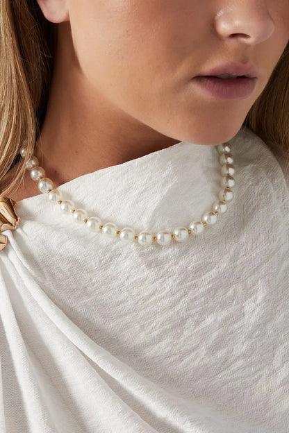 Simple Pearl Necklace
