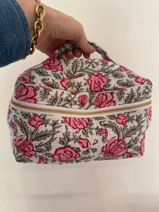 The Carryall Vanity - Pretty Flowers