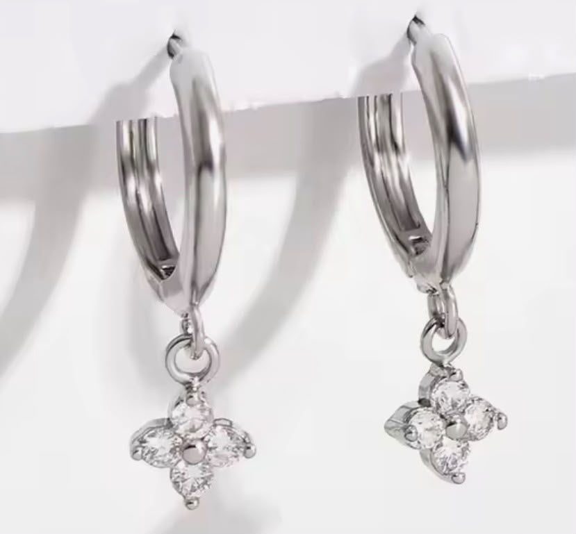 Everyday Sparkle Drops - Gold / Silver