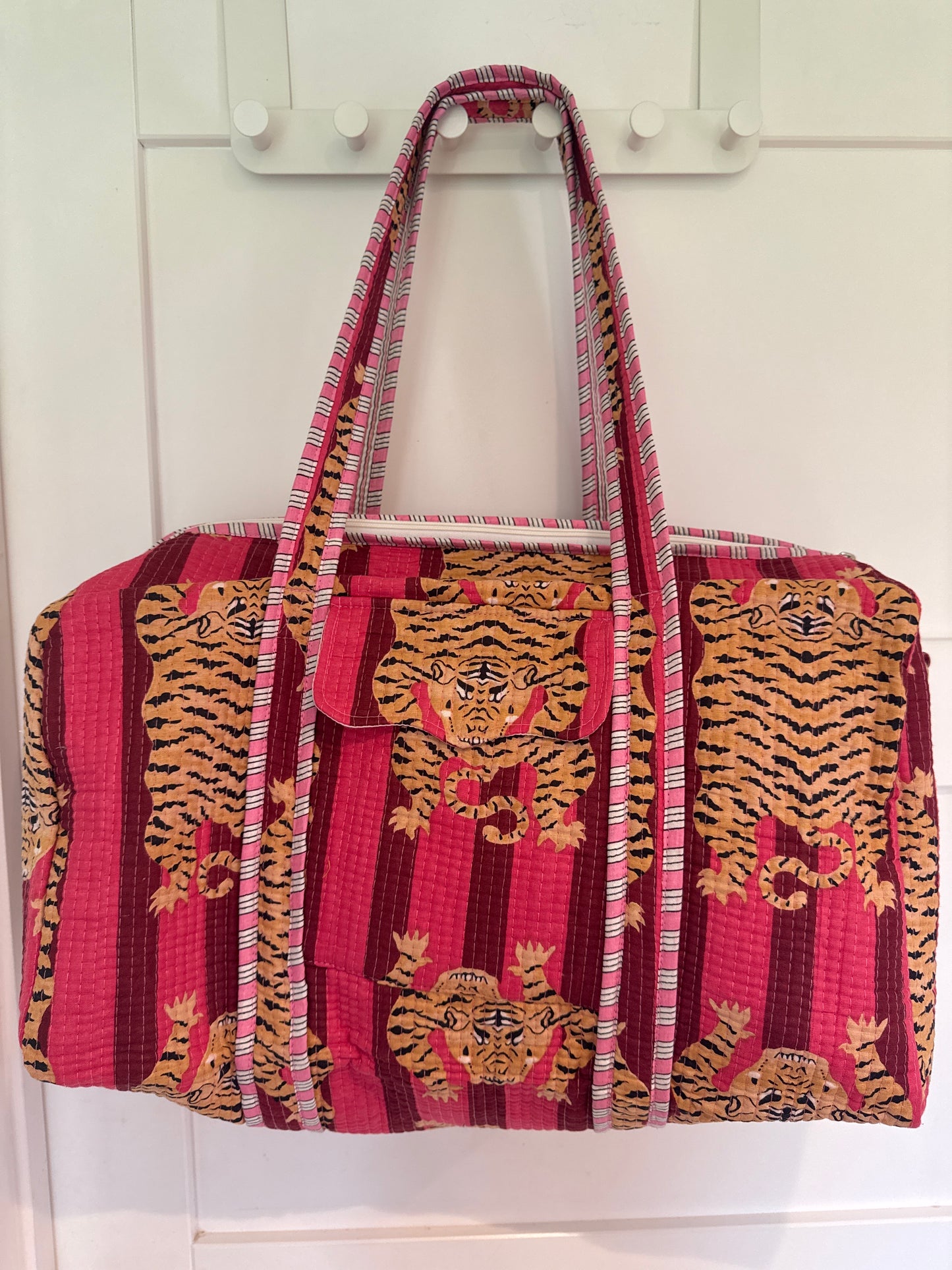 The Weekend Bag - The Tigger Coral