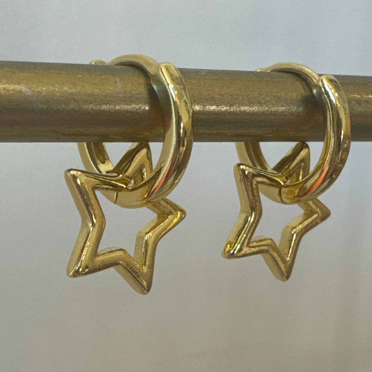Weekday Star Earrings - Gold