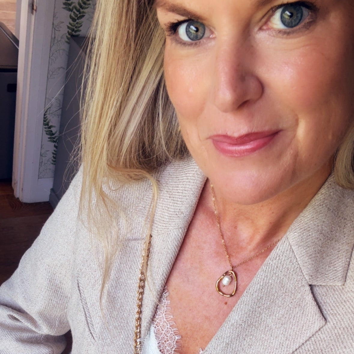 Pearl Pendant Necklace