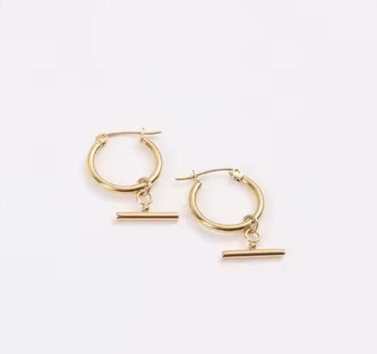 Simple T Bar Hoops Earrings - Gold