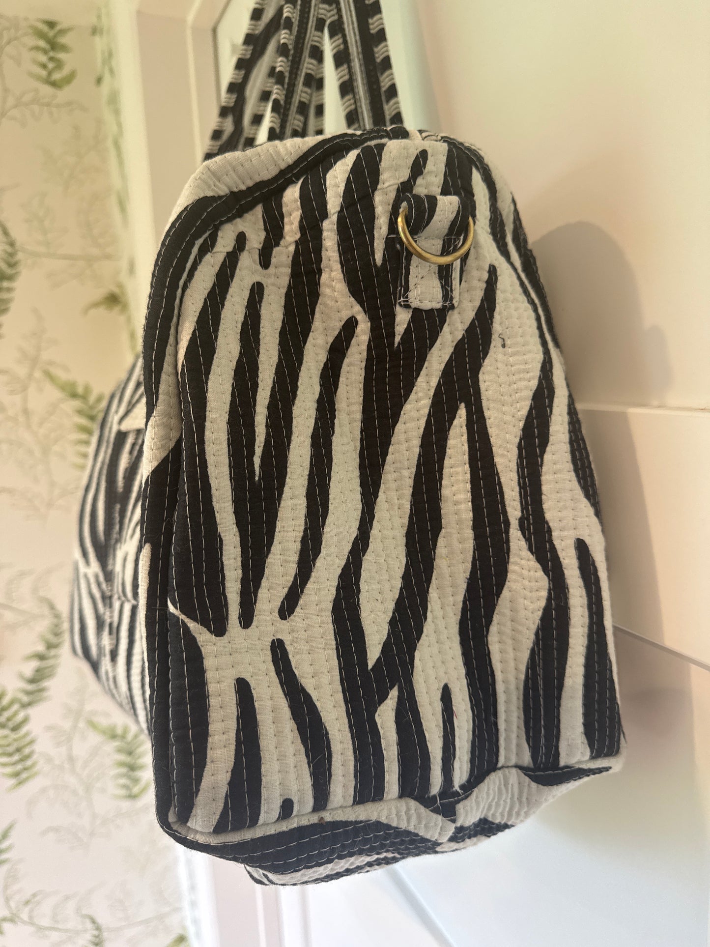 The Weekend Bag - The Zebra