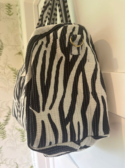 The Weekend Bag - The Zebra
