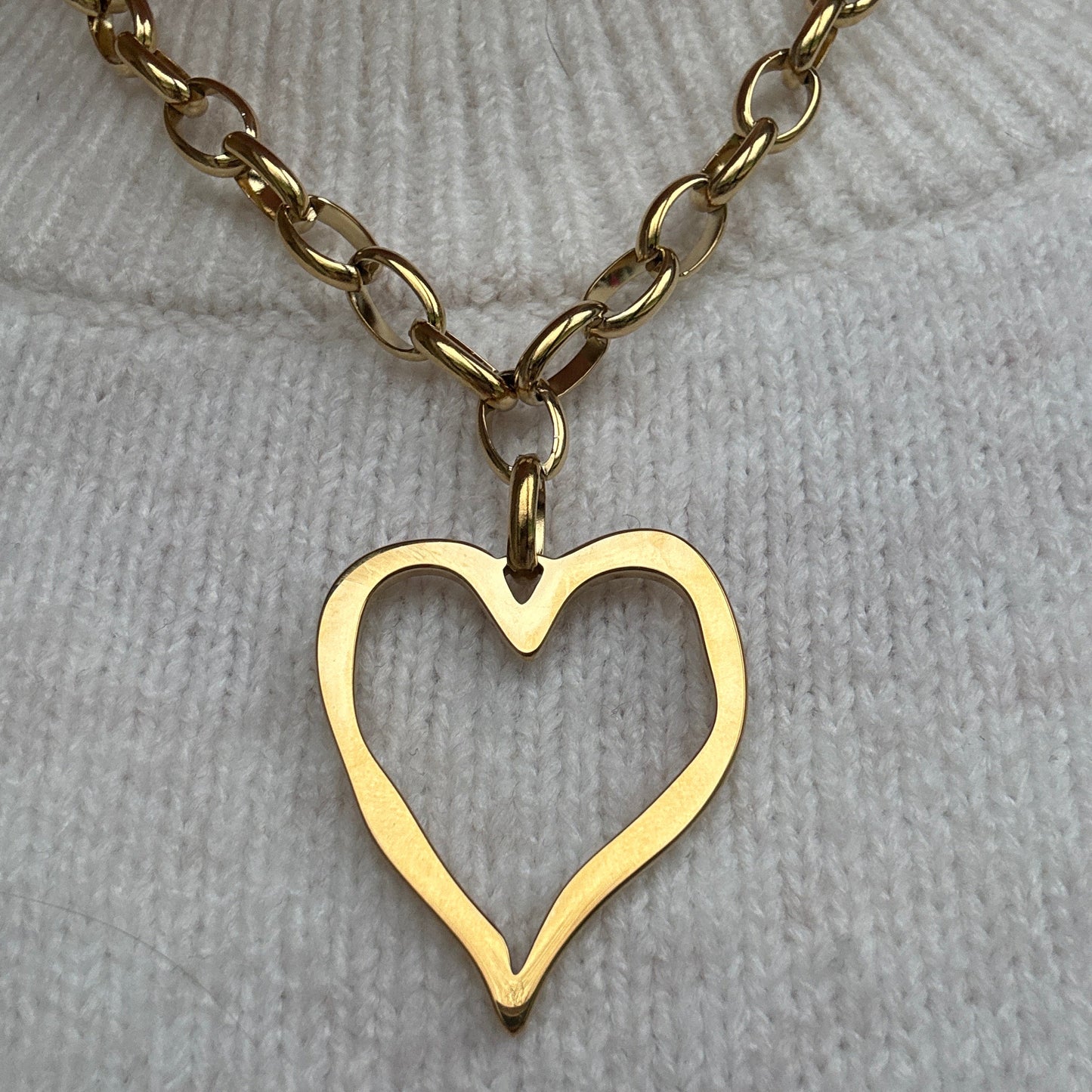Love Heart Link Necklace - Gold