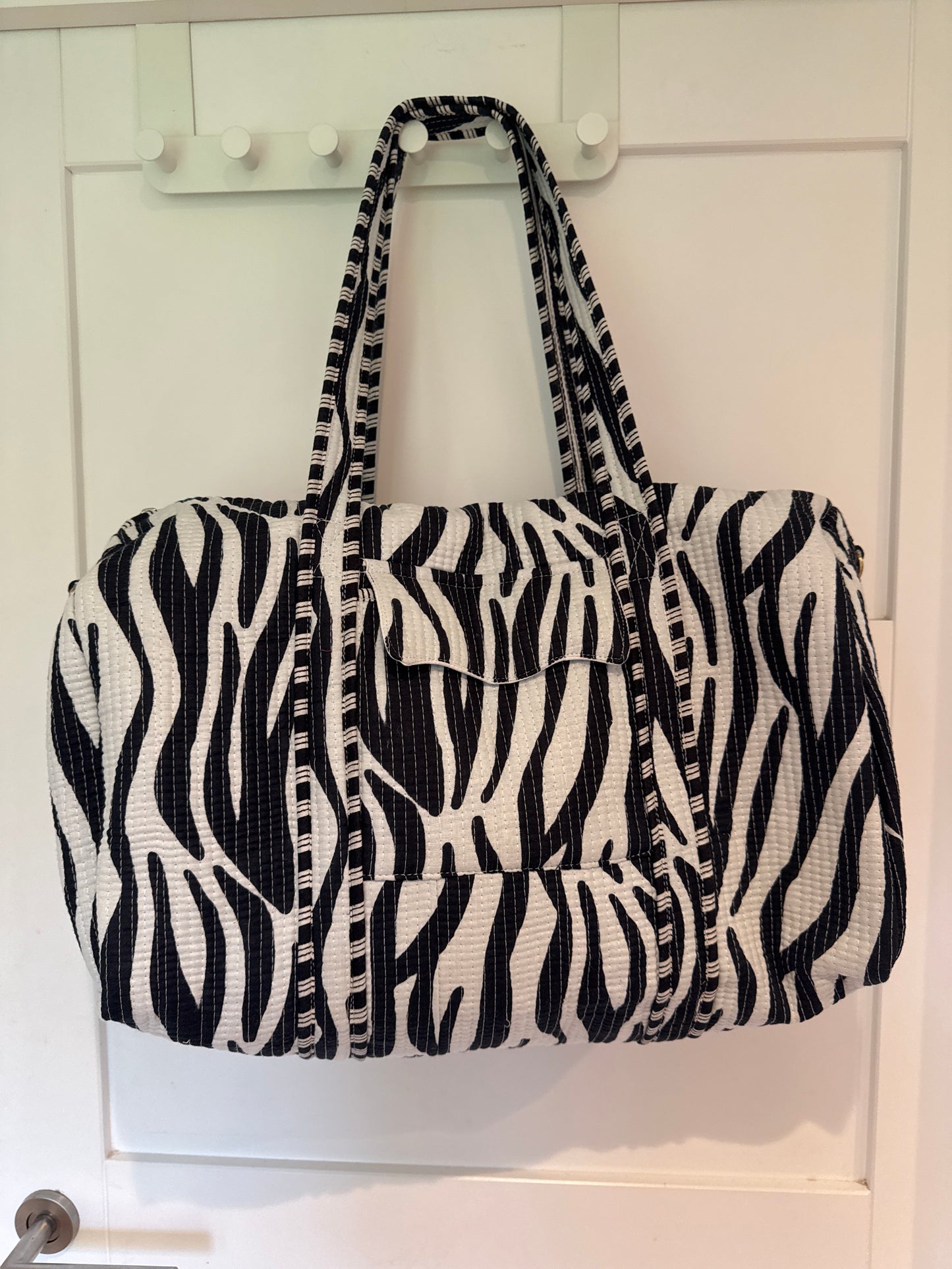 The Weekend Bag - The Zebra