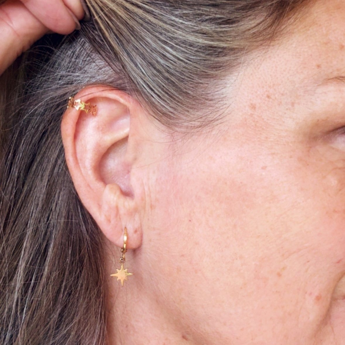 Shooting Star Ear Cuff - Gold