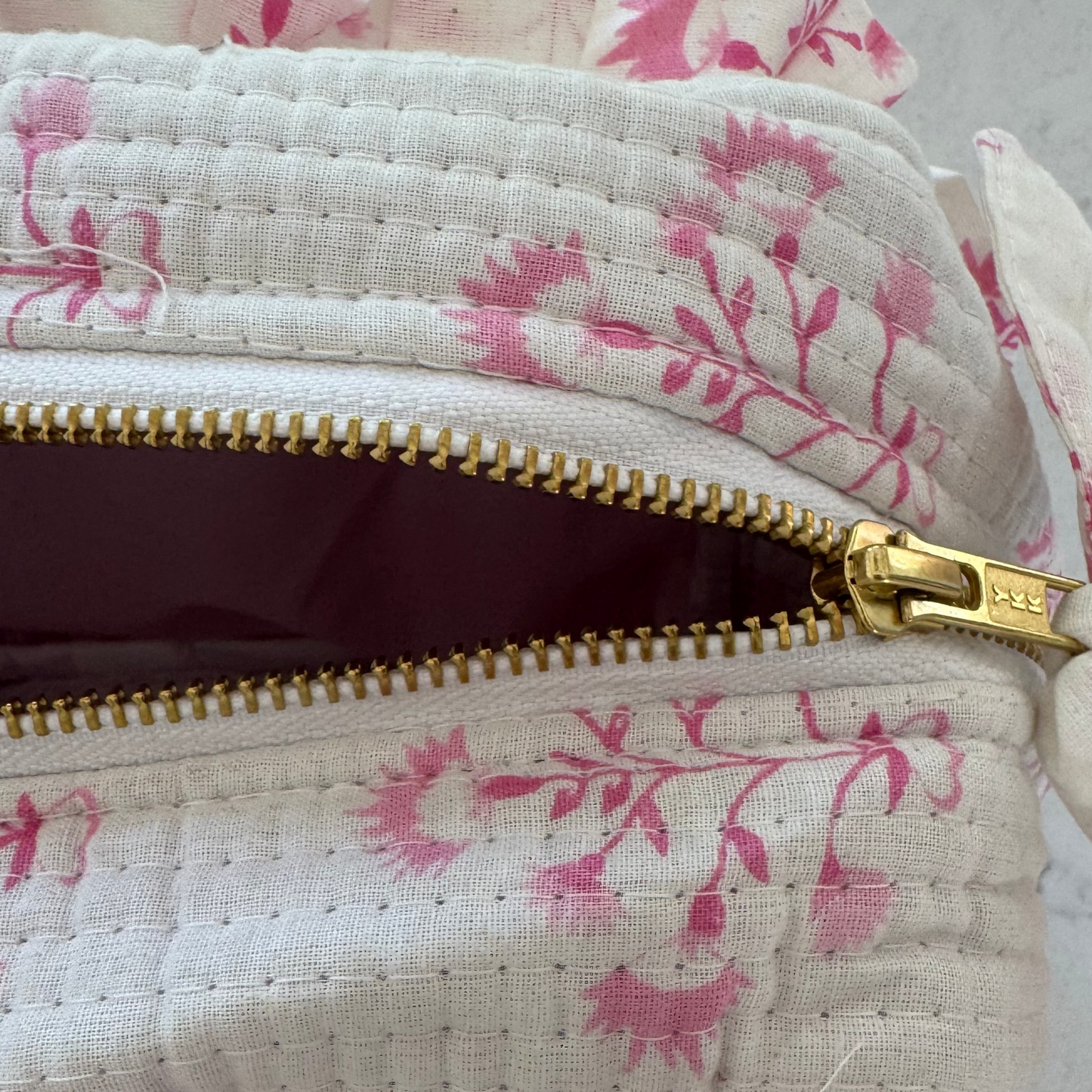 Hannah's Special Frilly Wash Bag - Pink